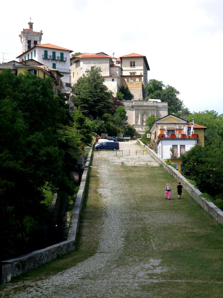Santa Maria del Monte 2