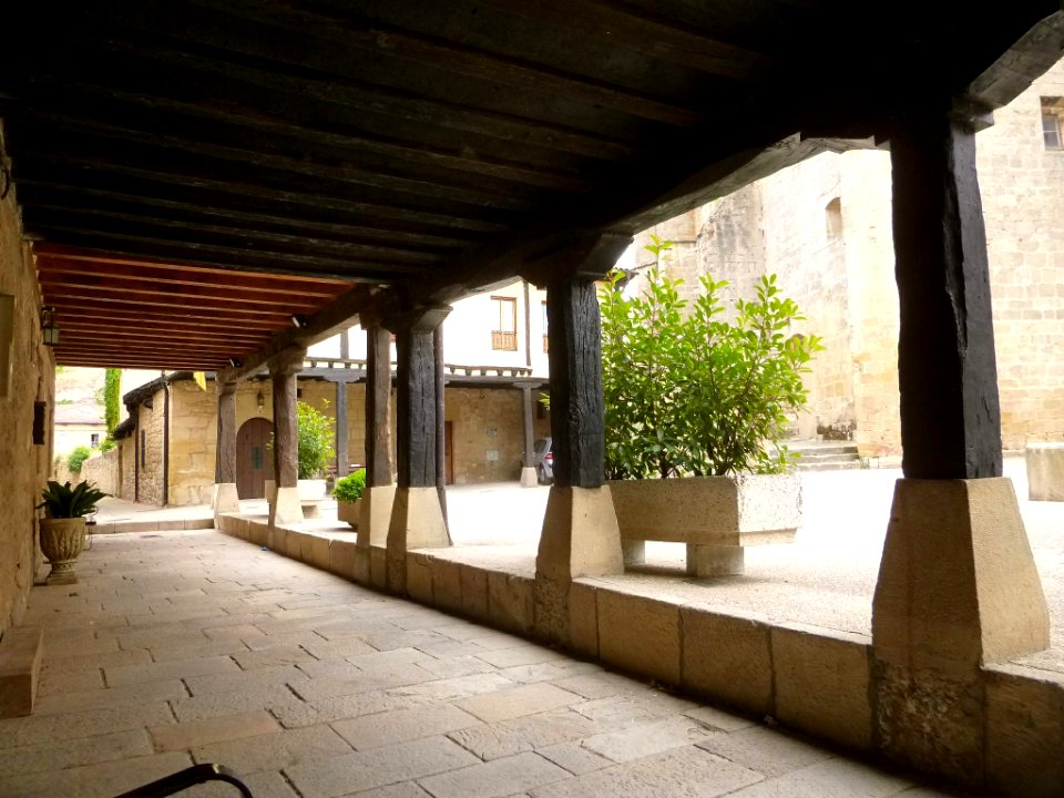 Santa Gadea del Cid - Plaza Porticada 07