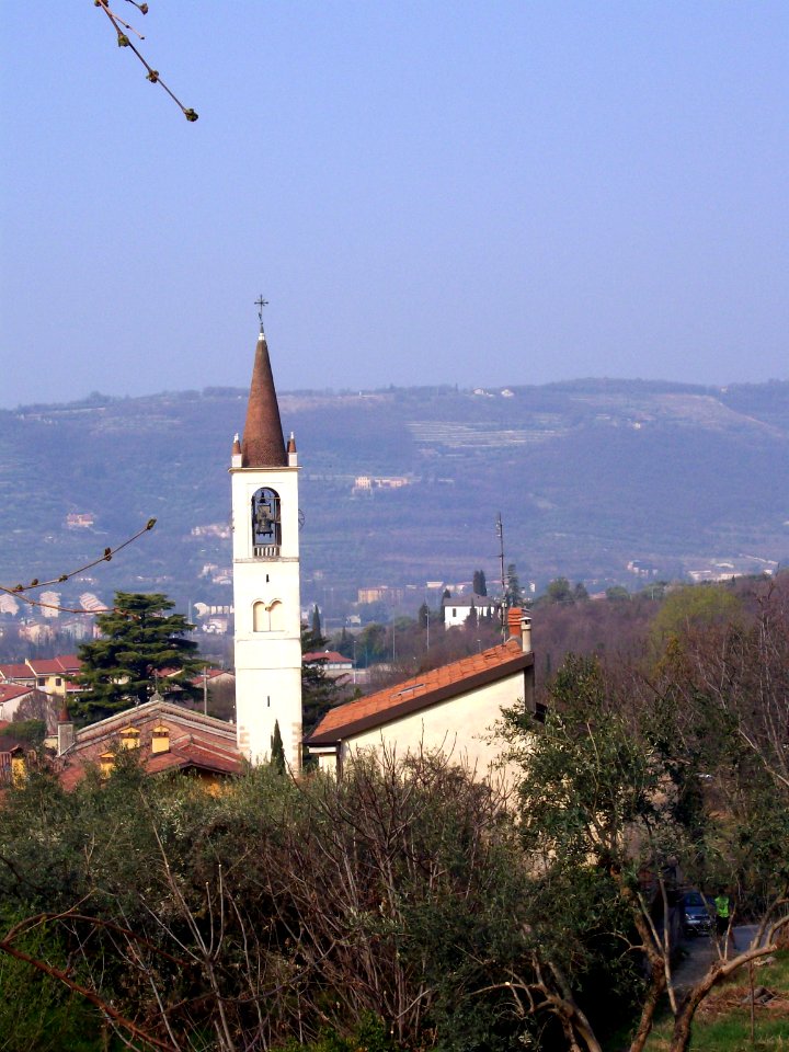 Santa Maria in Stelle Campanile