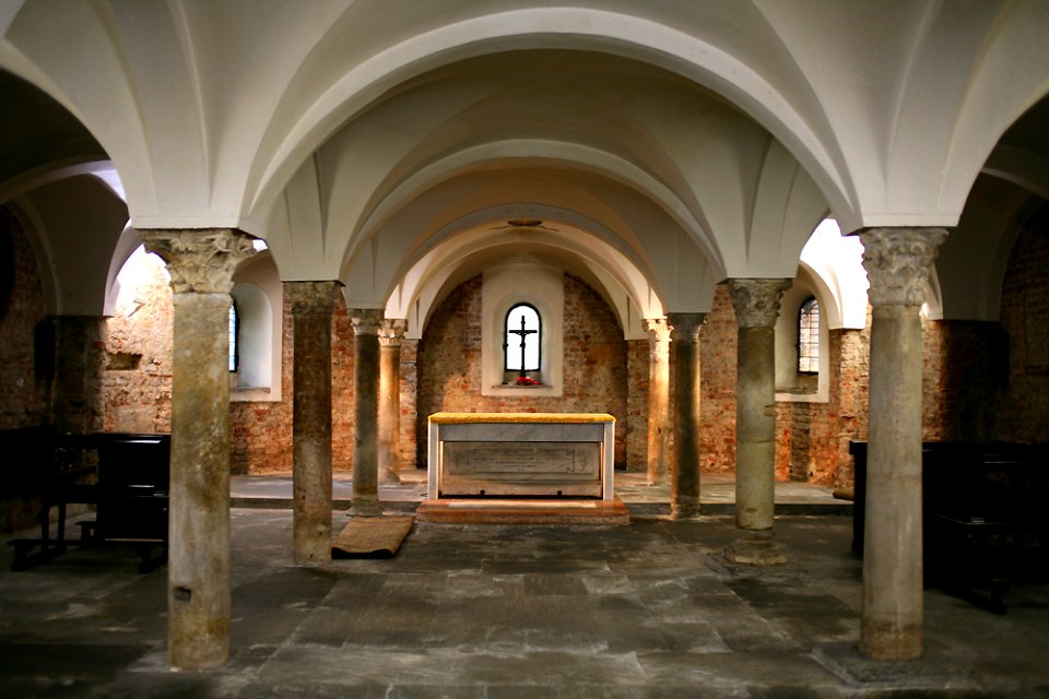 San Vincezo in prato Milano cripta