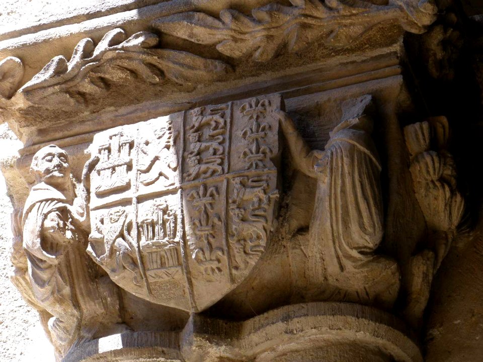 Santa María Real de Nieva - Monasterio de Nuestra Señora de Soterraña, claustro, capiteles 11