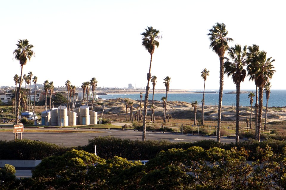 San Buenaventura State Beach from U.S. Route 101 2015-01-04
