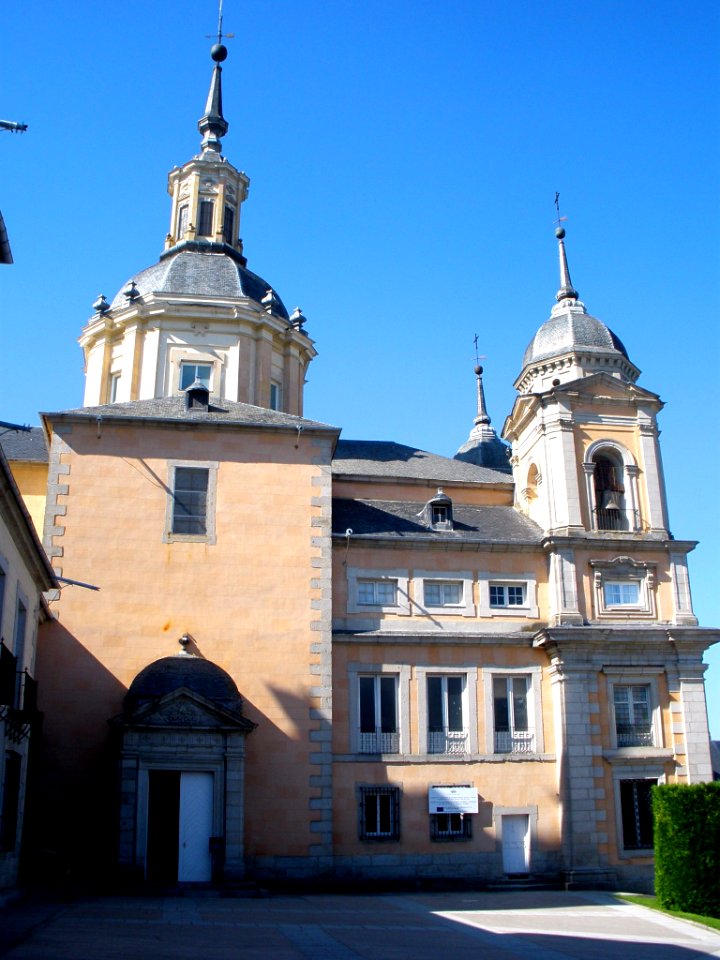 San Ildefonso - Palacio Real de la Granja y Real Colegiata 01