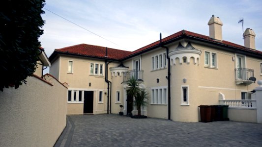San Mirail, 13 Richmond Avenue, Bexhill
