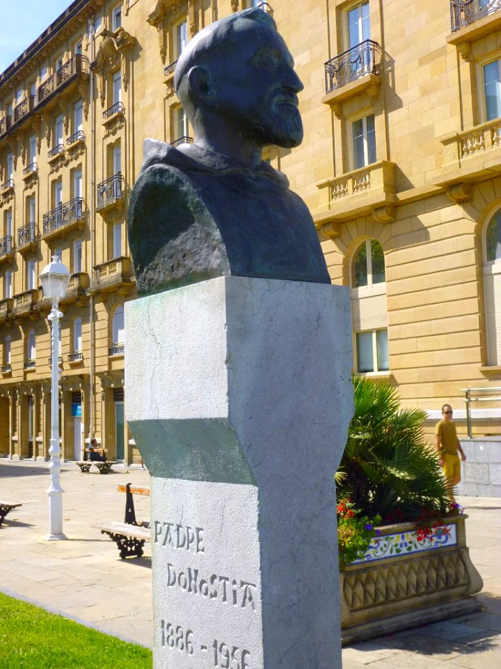 San Sebastián - Jardines de la Plaza de Oquendo 3