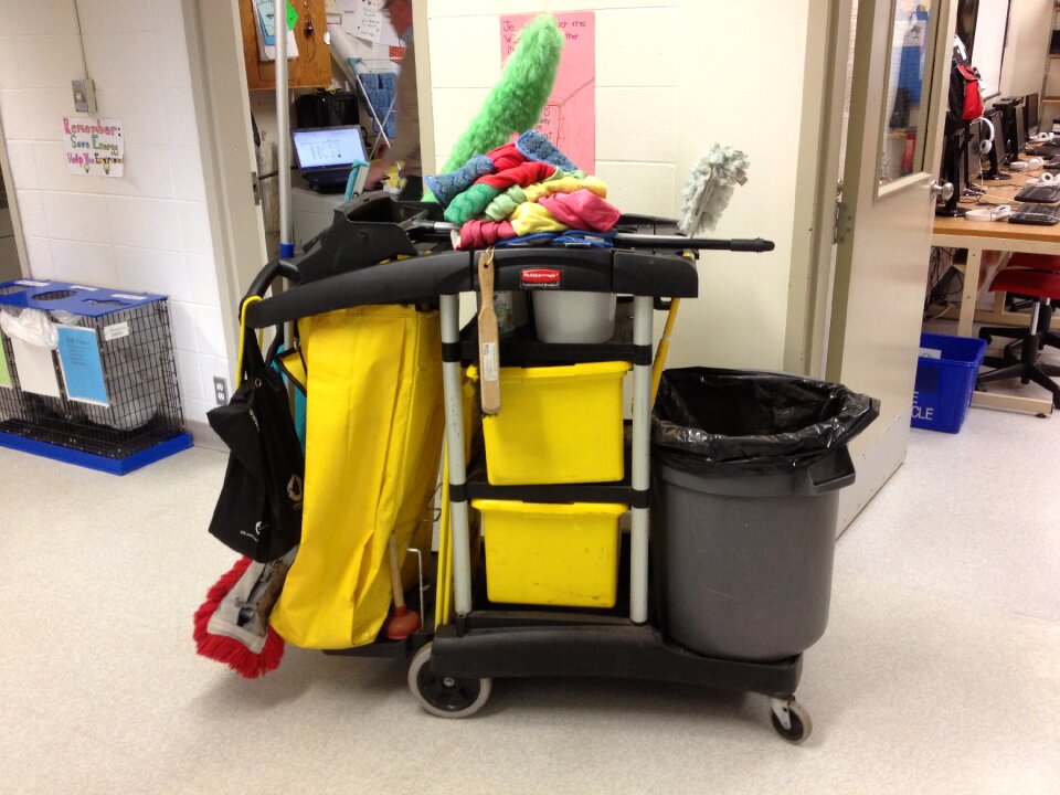 Equipment mopping maintenance