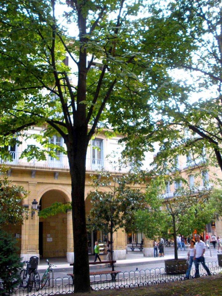 San Sebastian - Plaza de Gipuzkoa 02