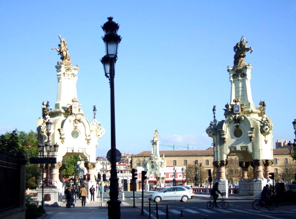 San Sebastian - Puente de Maria Cristina 01