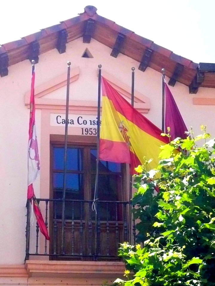 San Zadornil - Ayuntamiento 2