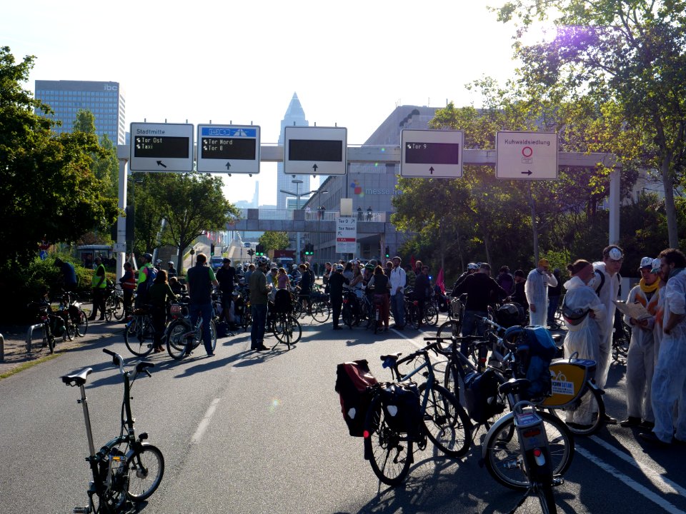 Sand im Getriebe protest 2019 bike finger 18