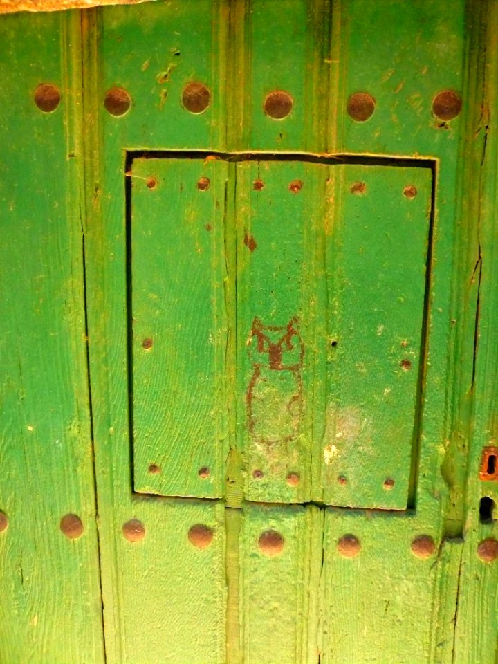 San Zadornil - Puerta 05