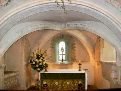 Sanctuary, St Nicholas, Compton