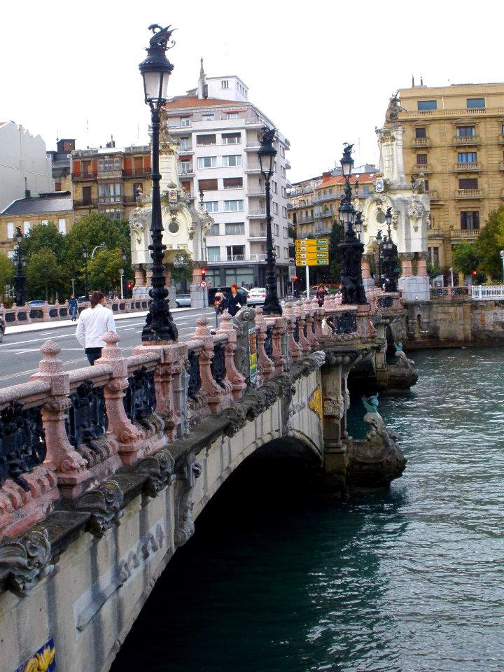 San Sebastian - Puente de Maria Cristina 06