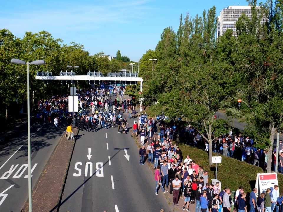 Sand im Getriebe protest 2019 bike finger 28