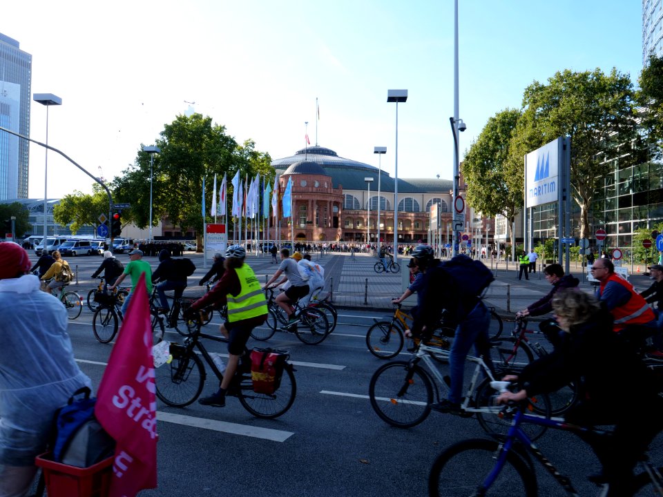 Sand im Getriebe protest 2019 bike finger 35