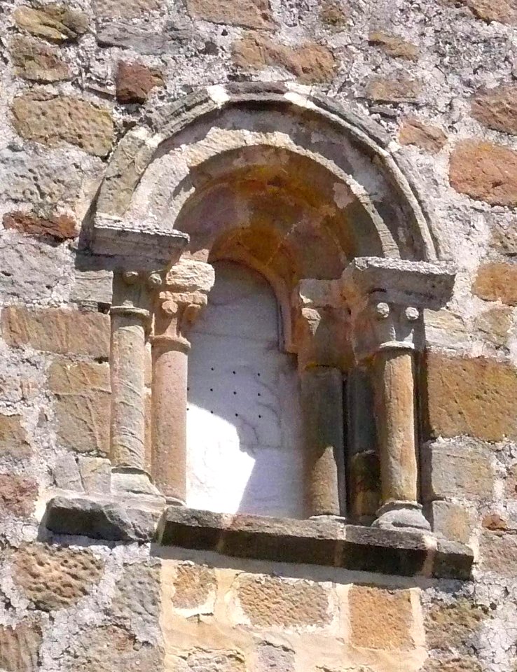 San Zadornil - Iglesia de San Saturnino 03
