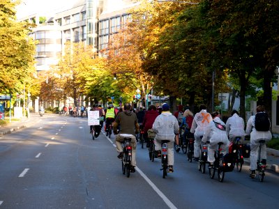 Sand im Getriebe protest 2019 bike finger 05