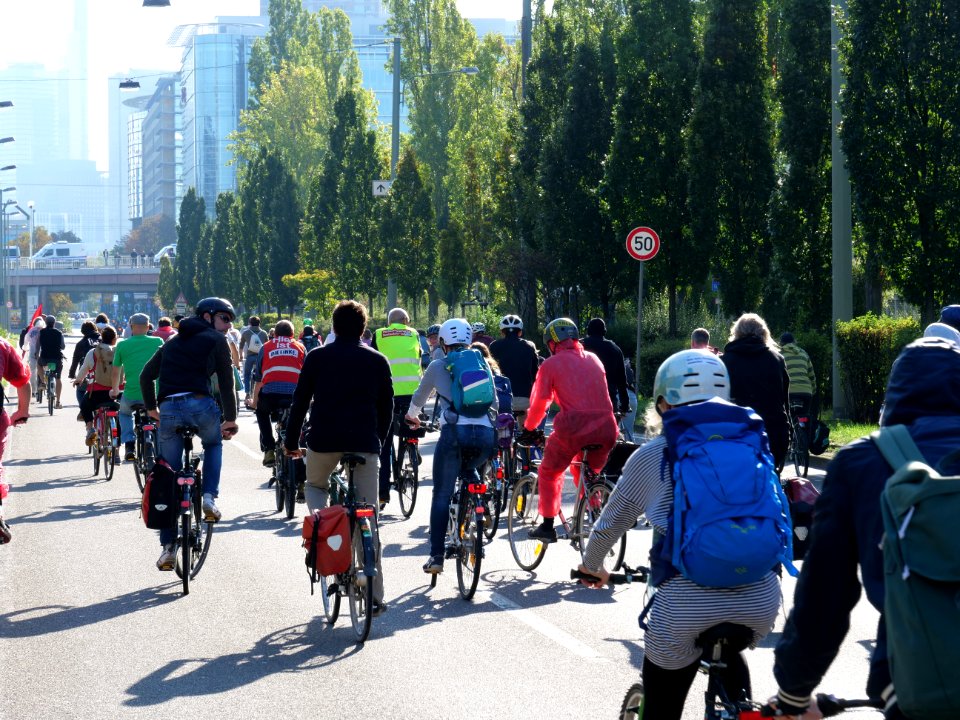 Sand im Getriebe protest 2019 bike finger 34