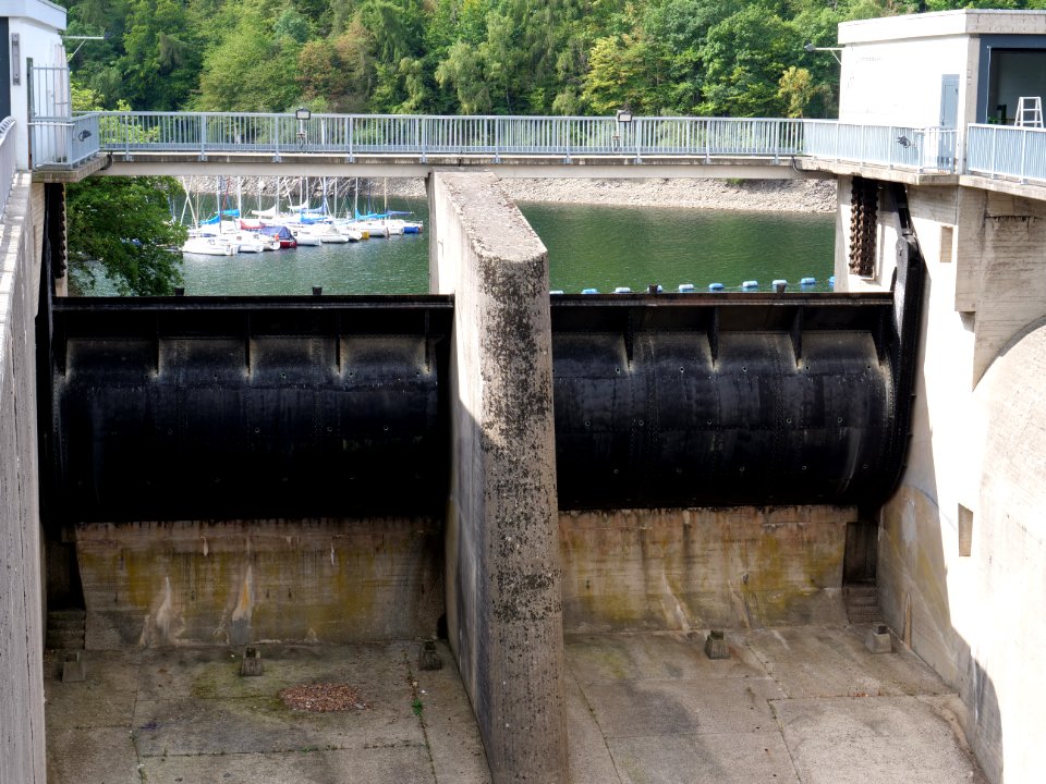 Rurtalsperre dam 03