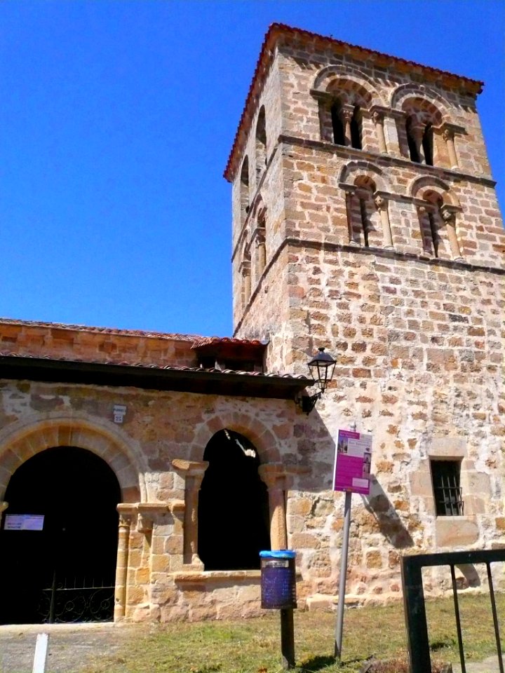 San Zadornil - Iglesia de San Saturnino 06