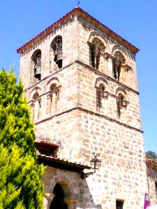 San Zadornil - Iglesia de San Saturnino, torre 1
