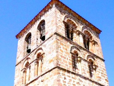 San Zadornil - Iglesia de San Saturnino, torre 3
