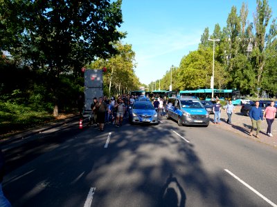 Sand im Getriebe protest 2019 bike finger 21