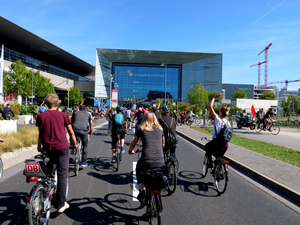 Sand im Getriebe protest 2019 bike finger 62