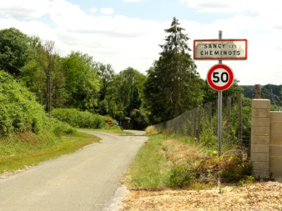 Sancy-les-Cheminots (Aisne) city limit sign
