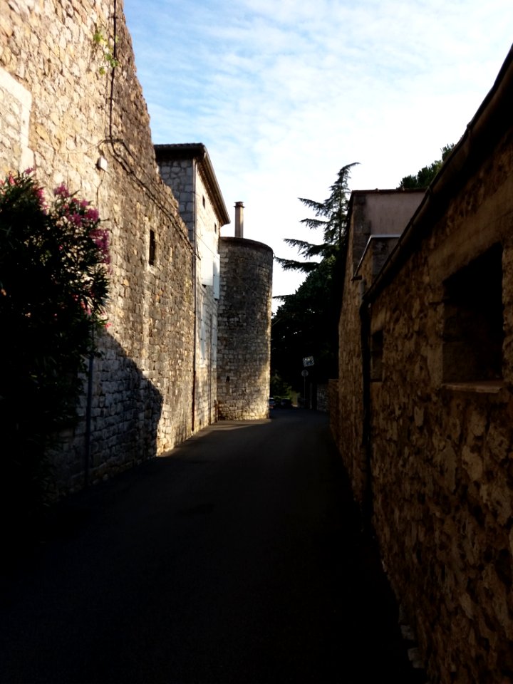 Ruoms - Rue des Tournelles