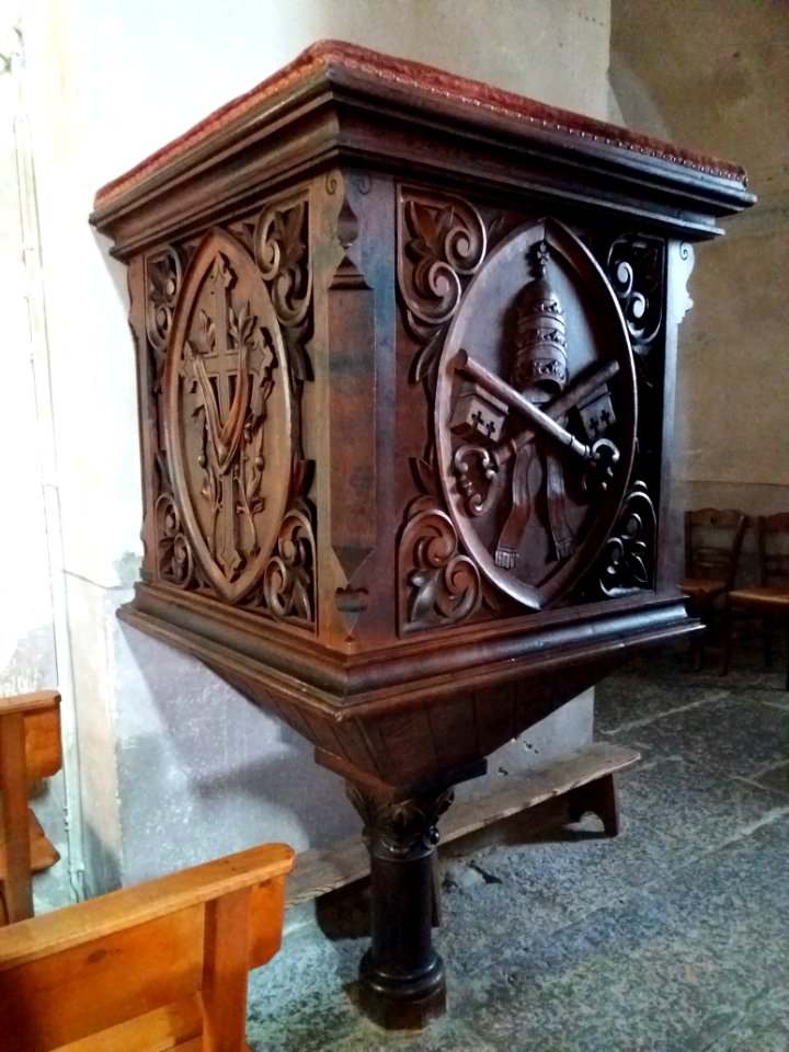 Ruoms - Église Saint-Pierre-aux-liens - Chaire