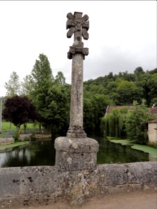Rupt-aux-Nonains (Meuse) pont sur la Saulx (02), la croix