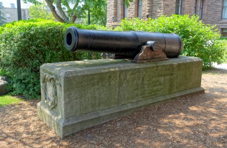 Russian cannon, captured at Sebastopol in the Crimean War - Toronto, Canada - DSC00272