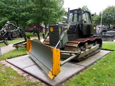 Rupsdozer Hanomag K12d uit 1975, Geniemuseum Vught, photo 4