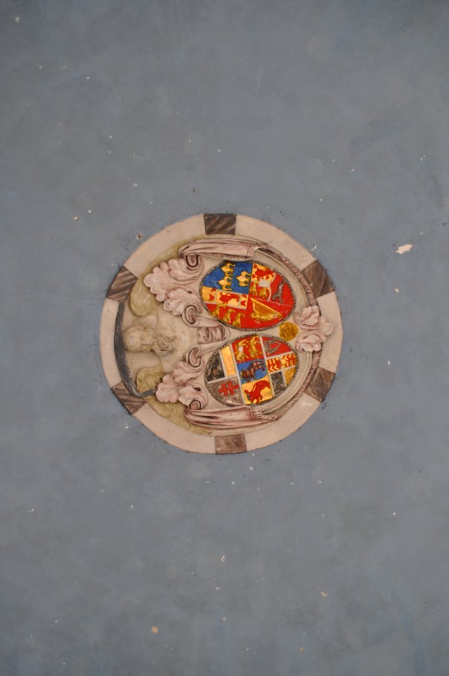 Rumpenheim, Schlosspark, Monopteros, Wappen in der Kupel