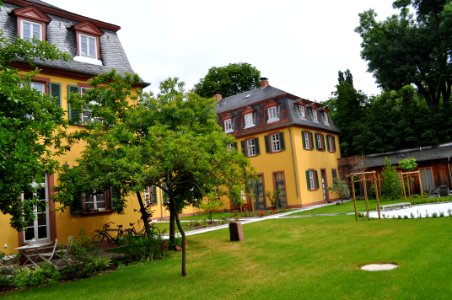 Rumpenheim, Breite Straße 2, Rückseite