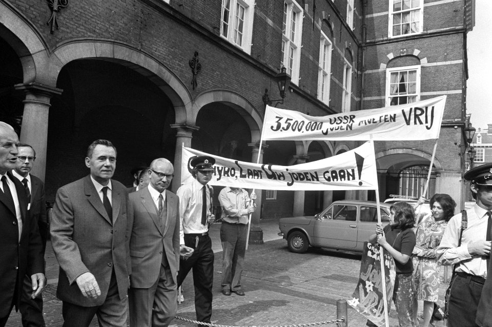 Russische Minister van Buitenlandse Zaken, Gromyko, brengt bezoek van drie dagen, Bestanddeelnr 925-7210