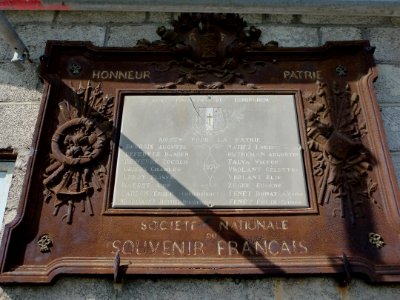 Ruminghem (Pas-de-Calais) plaque monument aux morts 1870