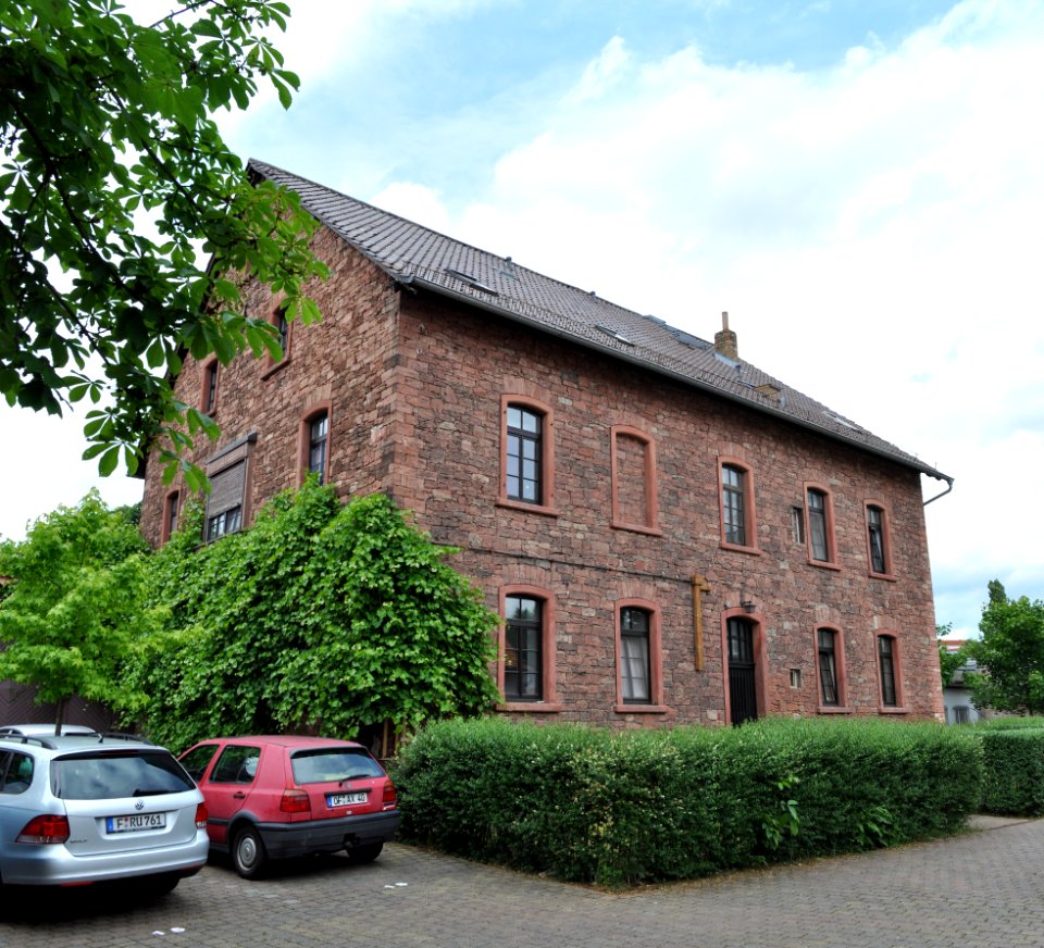 Rumpenheim, Mainkurstraße 7-11, Haupthaus