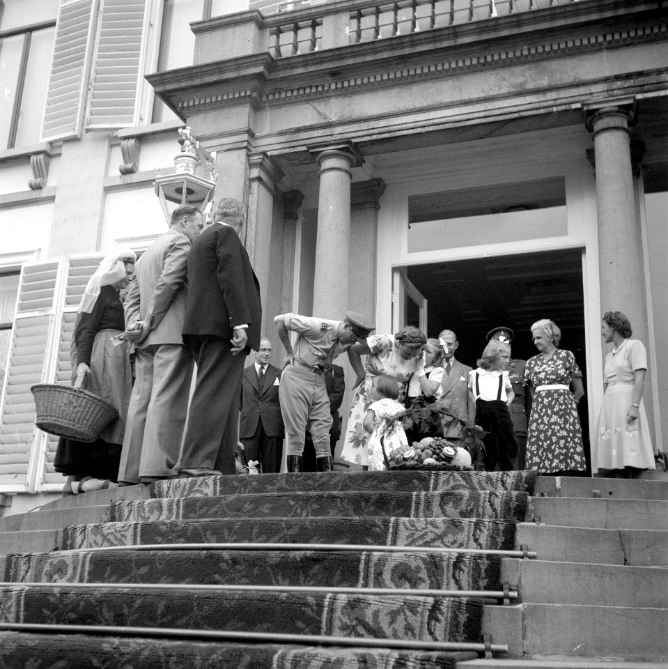Ruiterfeest Prinsesjes te paard, Bestanddeelnr 902-3683