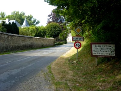 Rumigny (Ardennes) city limit sign