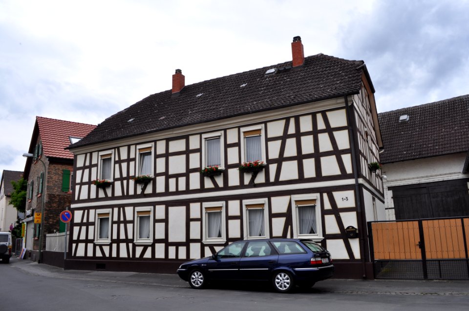 Rumpenheim, Dörnigheimer Straße 3