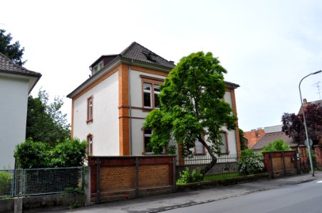 Rumpenheim, Schlossgartenstraße 5