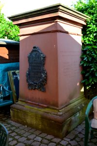 Runkel, Schloßplatz, Denkmal