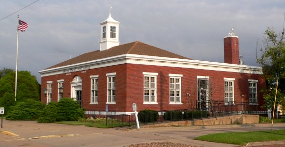 Russell, Kansas post office from SE 1