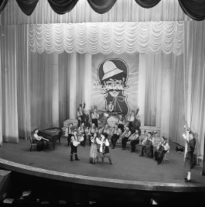 Russisch orkest City Theater, Bestanddeelnr 901-6374