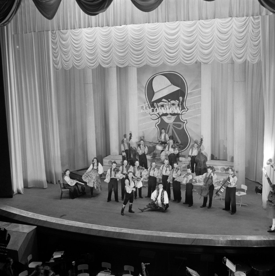 Russisch orkest City Theater, Bestanddeelnr 901-6372