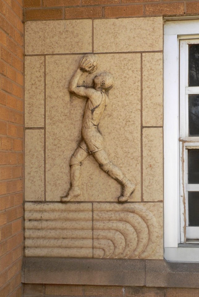 Russell Hall, Amarillo College, plaque basketball 2