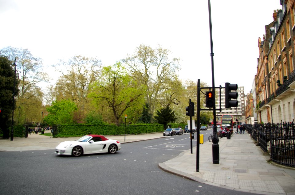RussellSquare-cornerwithcar