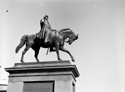 Ruiterstandbeeld van Koning Christian V op het Kongens Nytorv plein, Bestanddeelnr 252-1333